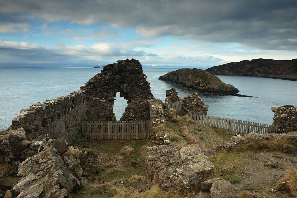 Duntulm ruin 