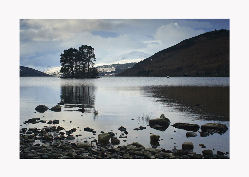 OSTROV NA LOCH TAY